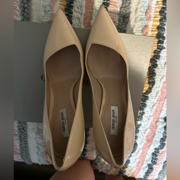Giorgio Armani Pumps - Picture 2 of 6